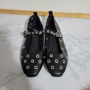 Women's SODA Black Faux Leather Mary Jane Flats with Silver Rivets, Size 6. NEW